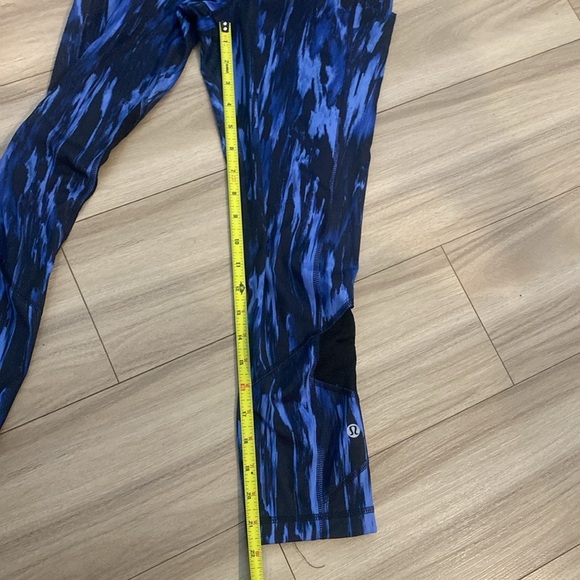 Lululemon tights size 4 - Picture 4 of 9